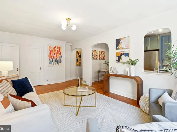 3925 Davis Pl NW APT 202, Washington, DC 20007