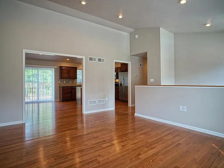 654 Cornhill Rd — Photo 6