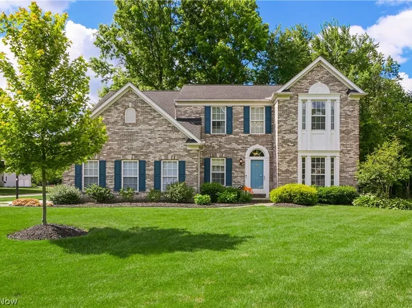 34005 Hickory Ct, Avon, OH 44011