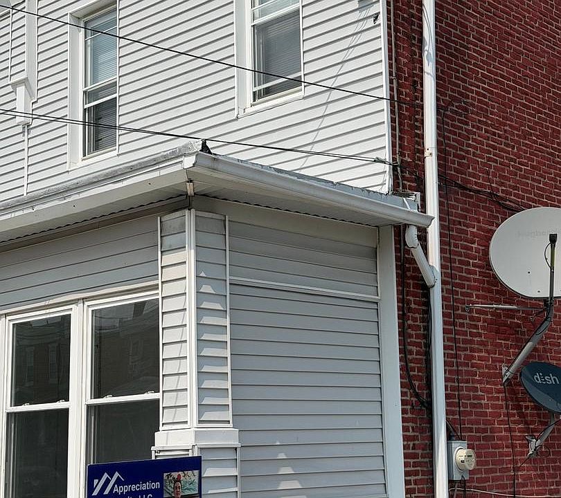 1st image of 3617 Hartel Ave
