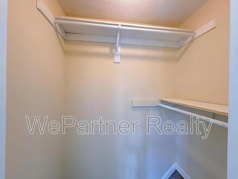 5332 Winslow Xing — Photo 20