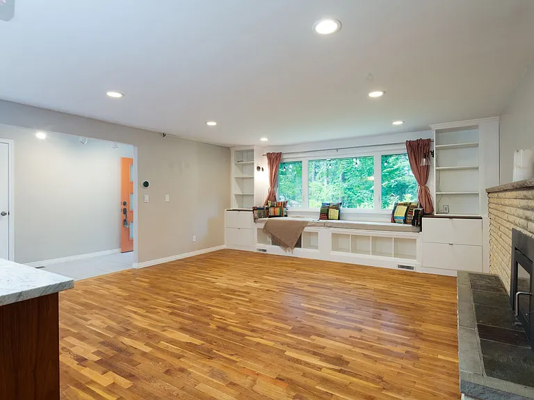 15931 SE 41st Pl — Photo 20