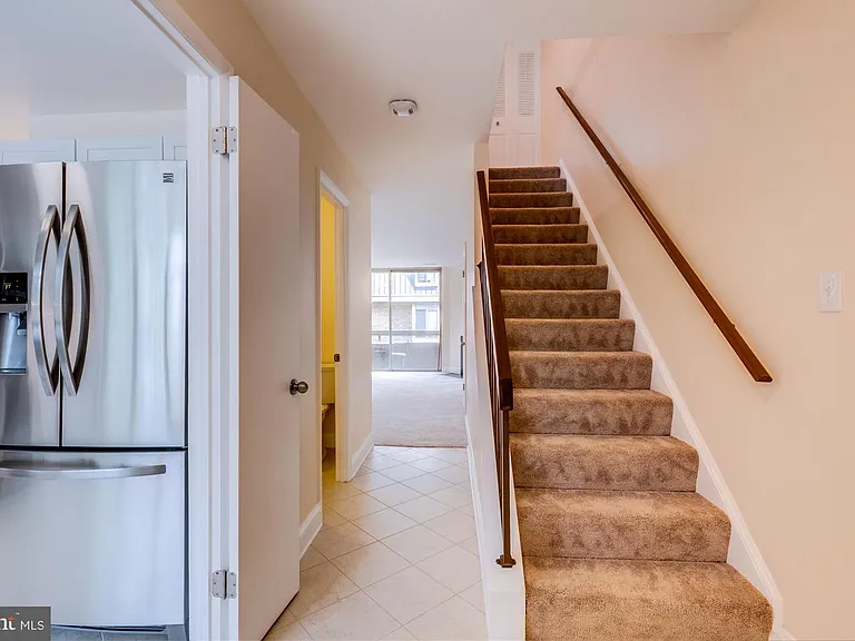 1619 S Hayes St — Photo 11