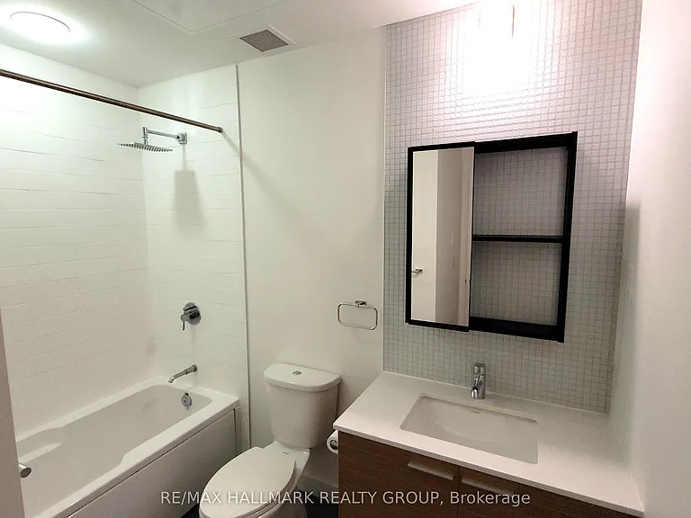 354 Gladstone Ave #907 — Photo 17
