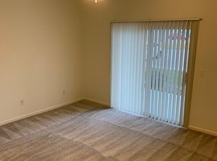 3113 Squall Way APT 103, Bloomington, IL 61704