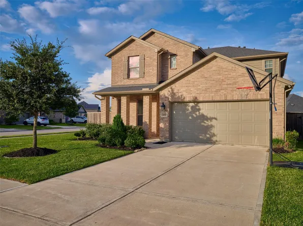 400 Beken Cove Ln, La Porte, TX 77571