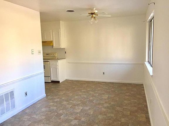 Dining area next to kitchen.