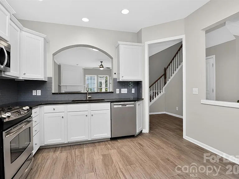 629 6th Baxter Xing — Photo 13