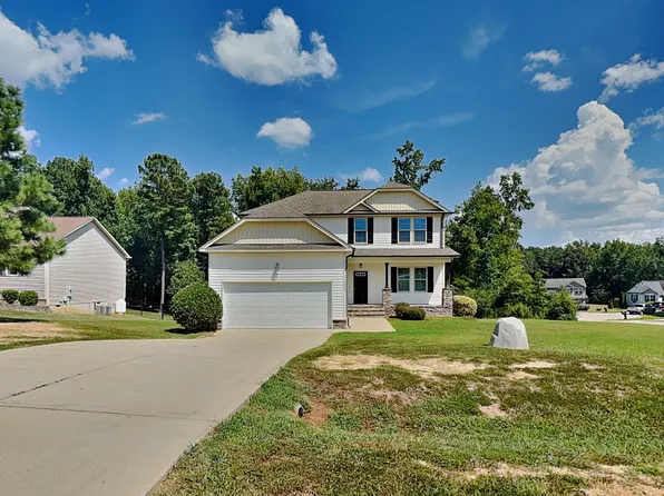 3100 Matthew Ridge Dr, Zebulon, NC 27597