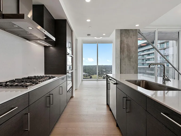 301 West Ave #2507 — Photo 9