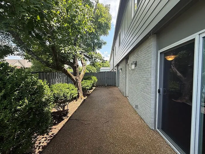 1900 Richard Jones Rd #Z3 — Photo 25