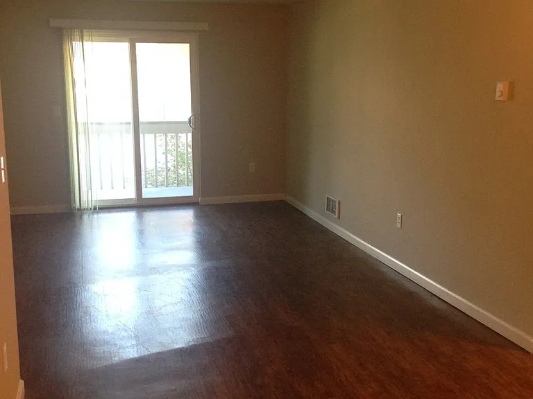 12527 Roosevelt Way NE — Photo 23
