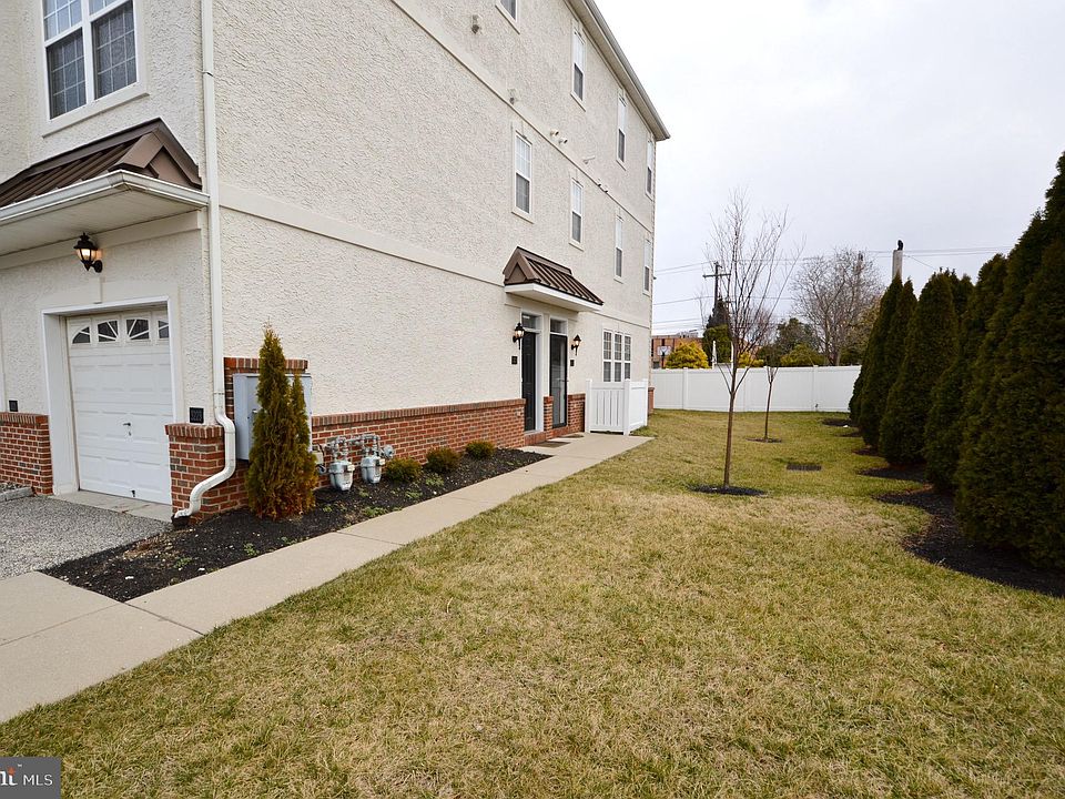 1st image of 3223 Davinci Dr