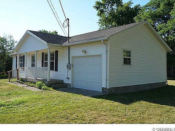 2nd image of 13 Whitehart Blvd
