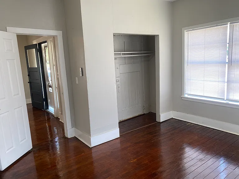 119 N Avenue D — Photo 9