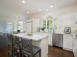 3986 Prince George Ln, New Albany, OH 43054