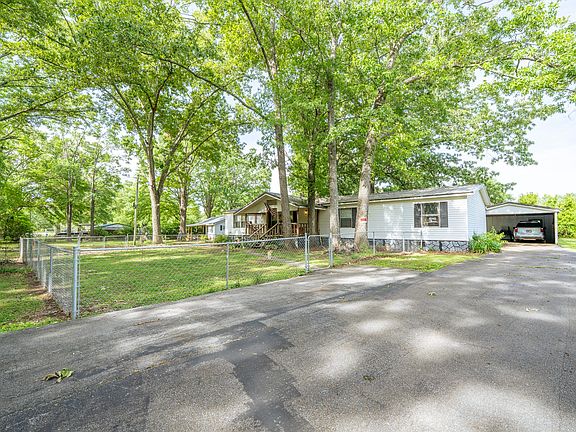 3rd image of 90 Shady Ln