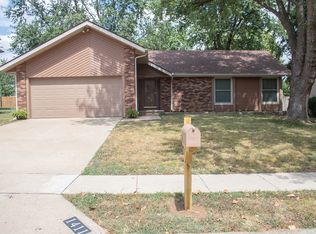 1411 W Highland St, Springfield, MO 65807