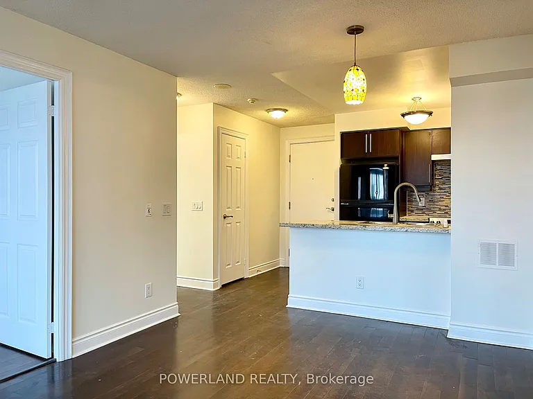 25 Greenview Ave #2325 — Photo 4