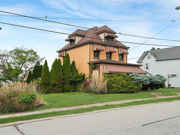 3rd image of 128 Kenmore St