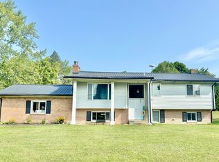 520 W Main St, Edmore, MI 48829