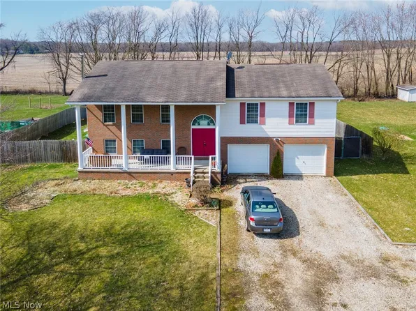 11667 Basswood Ave NW, Uniontown, OH 44685