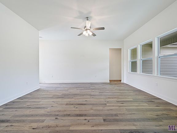 4th image of 14631 Carroll Ave
