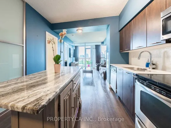 169 Fort York Blvd, Toronto, ON