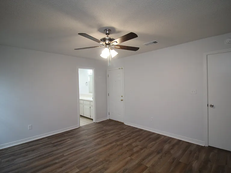 7679 Old Hickory Dr — Photo 9