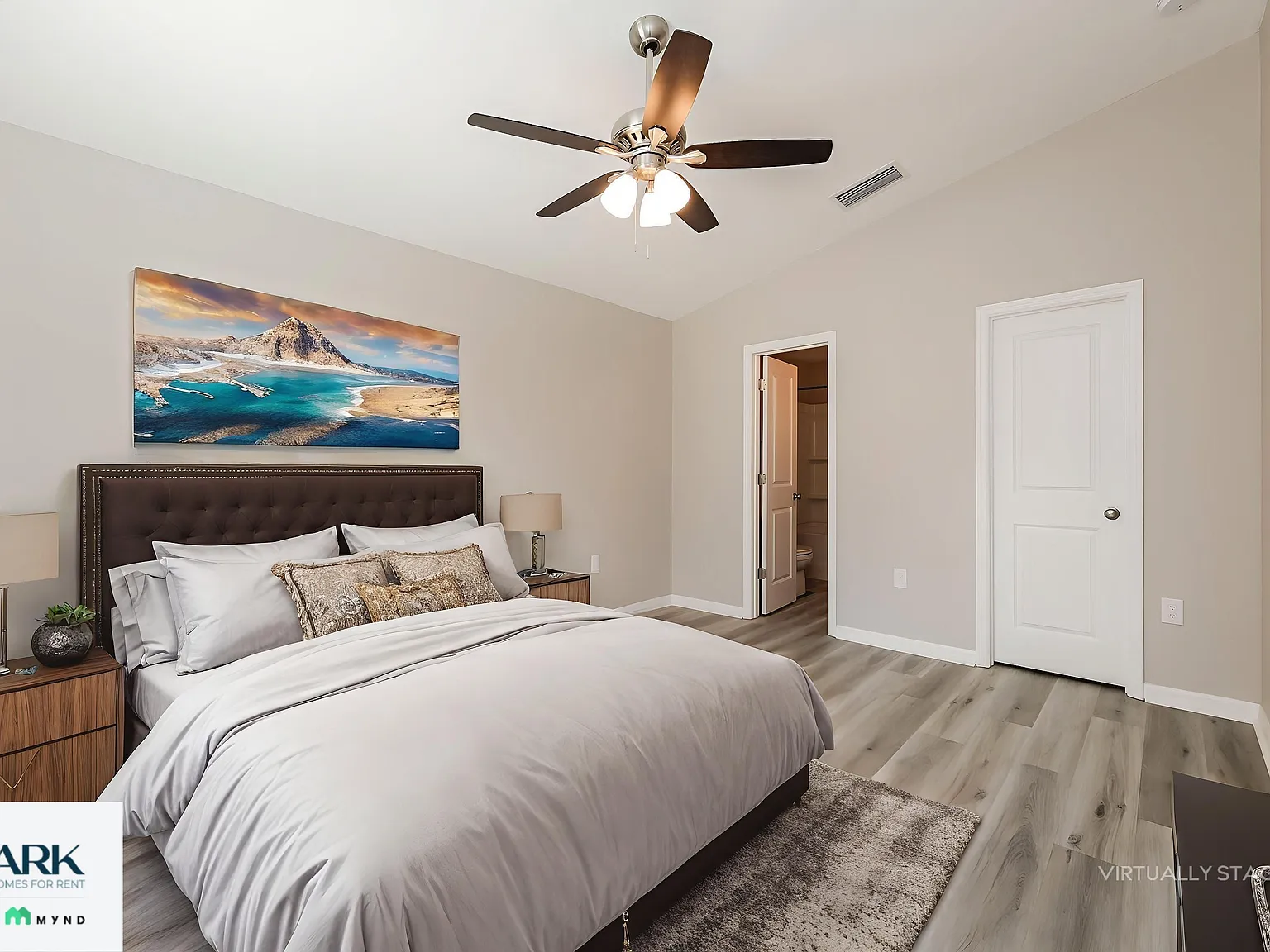 2 bed, 2.0 bath, 1120 sqft, $1,898 — Photo 4