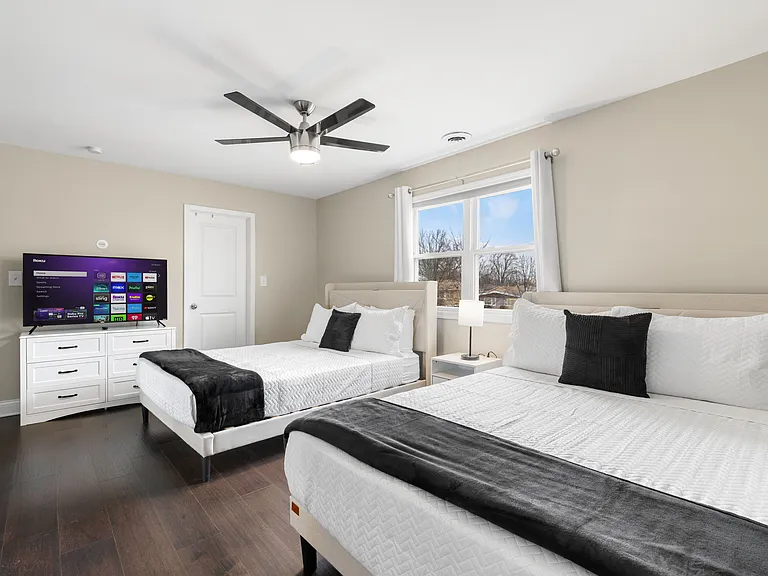 424 W Avery St — Photo 24