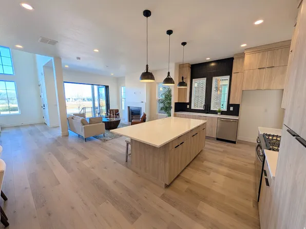 11383 S Watercourse Rd W #206, South Jordan, UT 84009