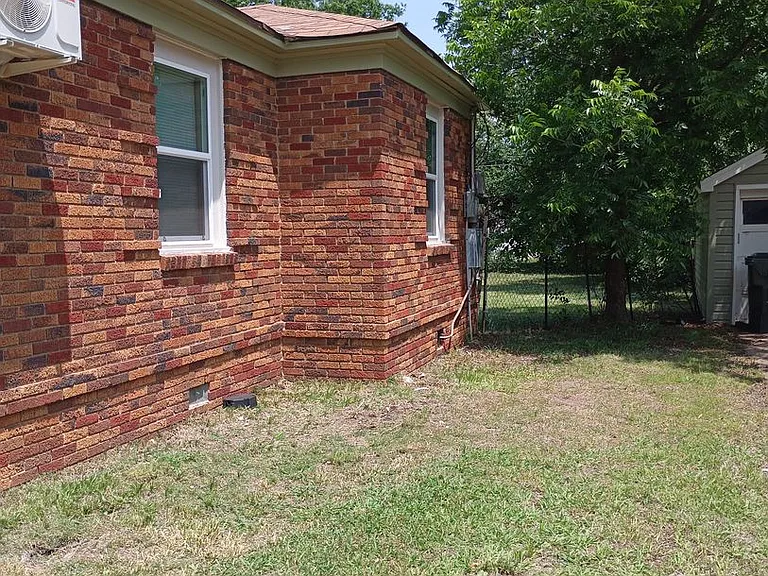 404 Mid America Blvd — Photo 2