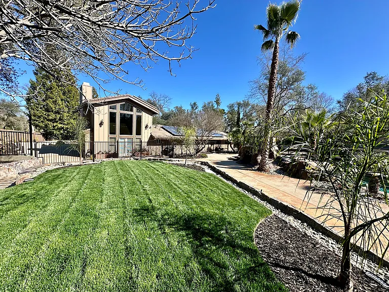 7027 Pine Gate Way #B — Photo 50