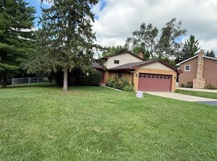 7503 Windsor Ave, Spring Grove, IL 60081