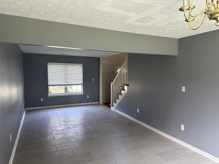 824 Thimbleby Dr — Photo 9