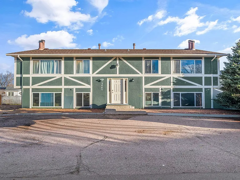 3445 Cochran Dr #B — Photo 1