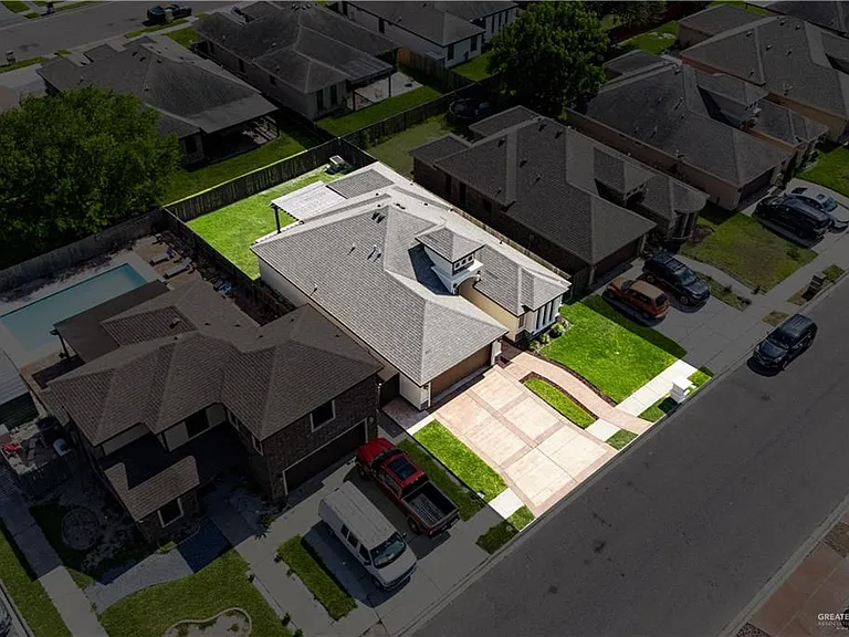 308 Benites St — Photo 26