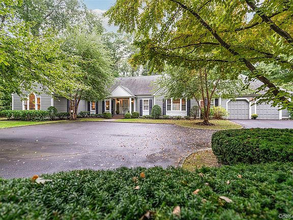 2nd image of 3 Peacock Pond Road