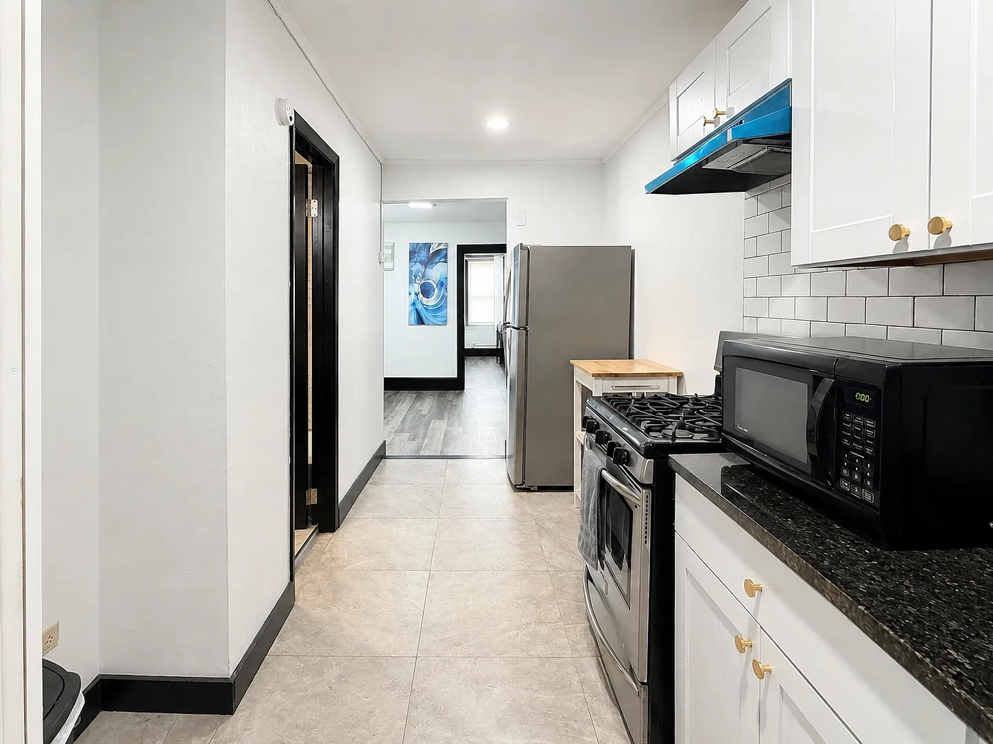 1 bed, 600 sqft, $1,295 — Photo 2