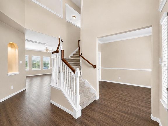 4th image of 3821 Houston Lake Dr