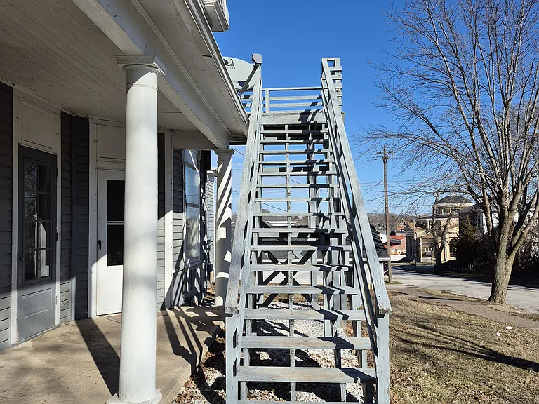 1203 Bank St #1/2 — Photo 21