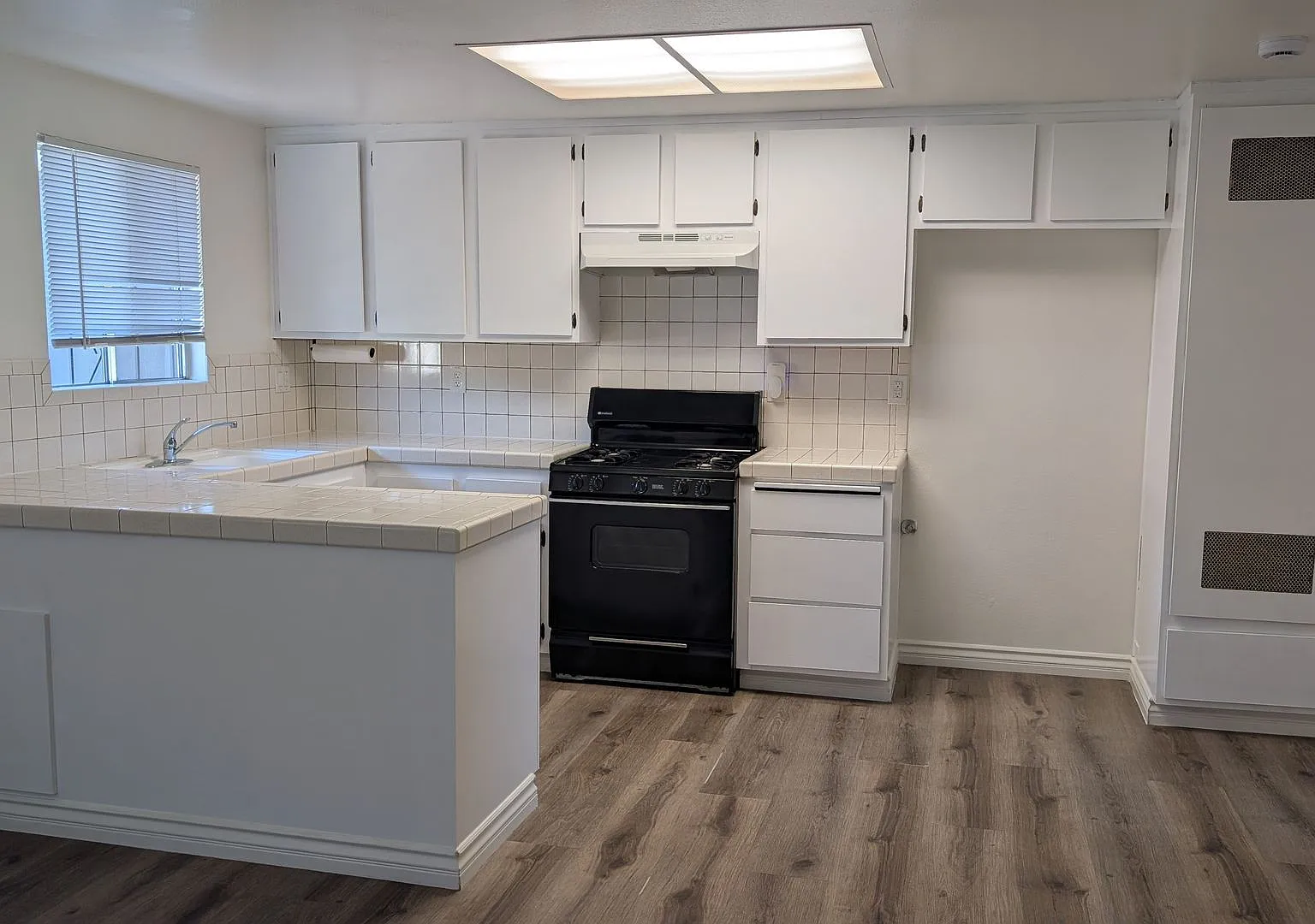 5080 Glen Iris Ave. — Photo 2