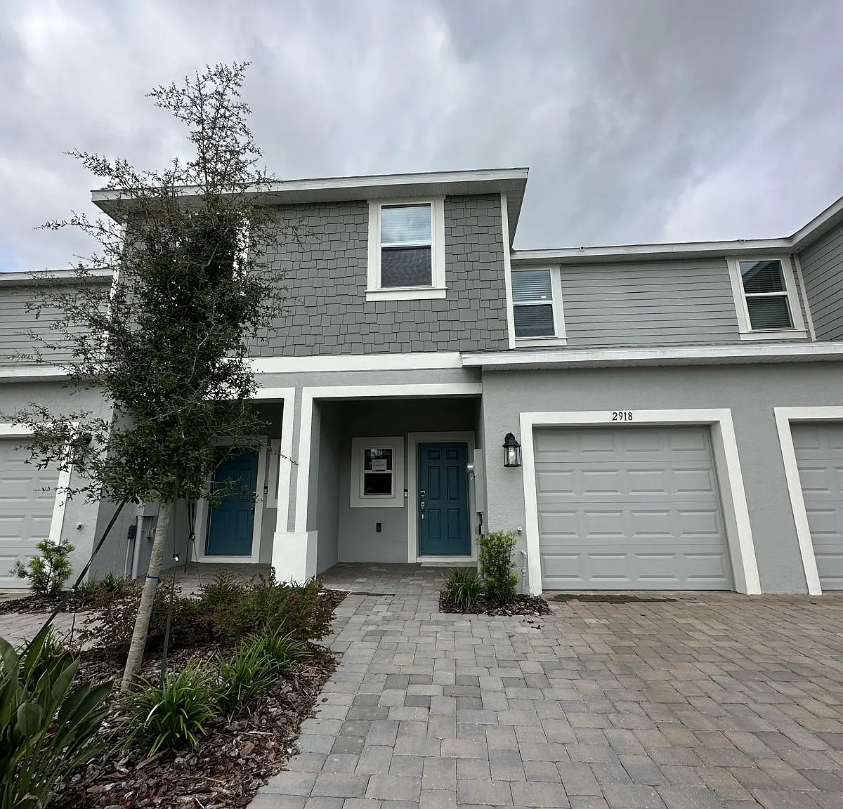 3 bed, 2.5 bath, 1373 sqft, $1,850 — Photo 1