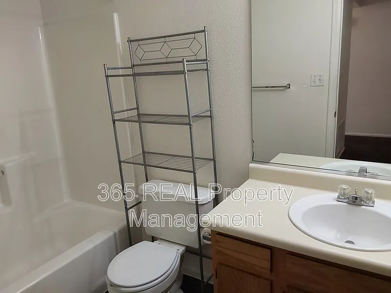3600 17th Ave #1 — Photo 8