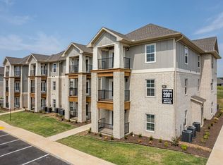 2000 E. Brookview Circle, Siloam Springs, AR 72761
