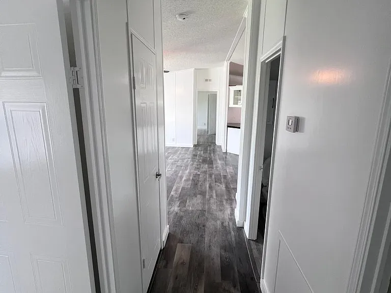 905 Edgar Ct — Photo 14