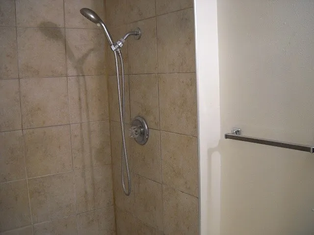 3833 Ridge Dr — Photo 6