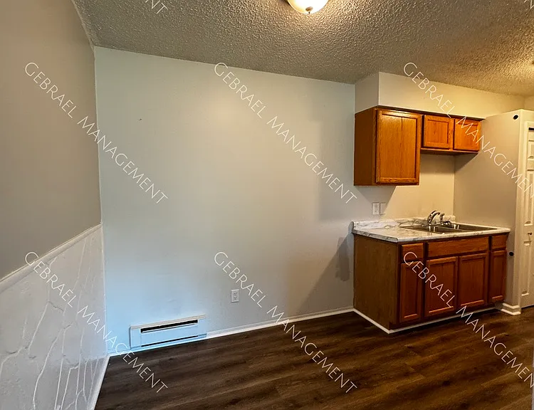 4430 E Mount Morris Rd — Photo 24