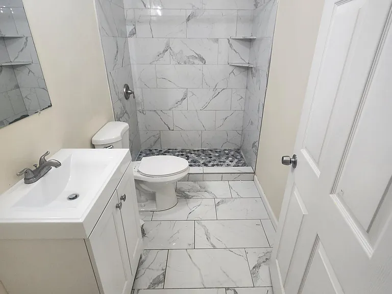 626 E Maple St #1 — Photo 5